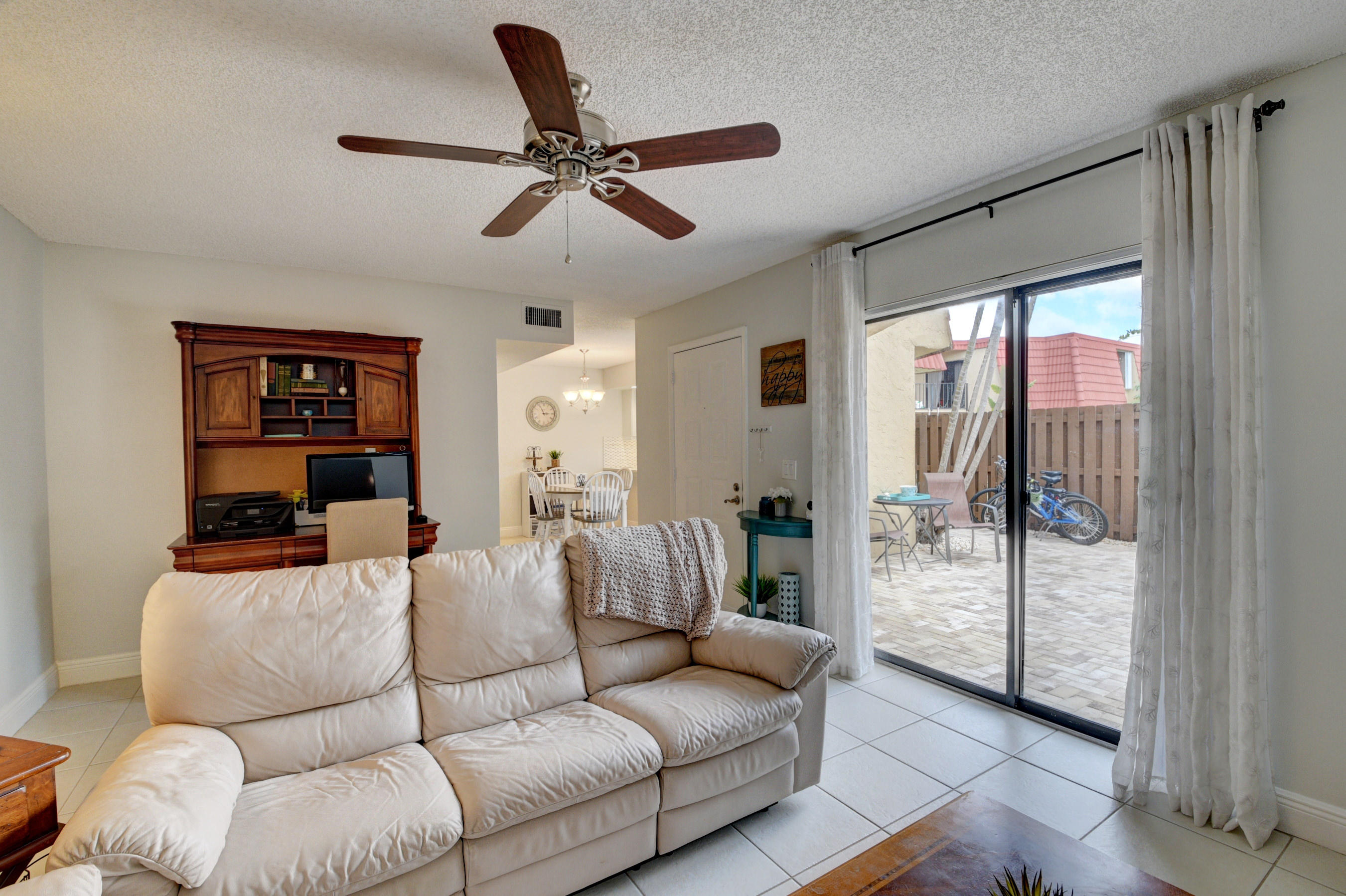 8393 Trent Court, Unit D Boca Raton, FL 33433 - Photo 8 of 38 Living room