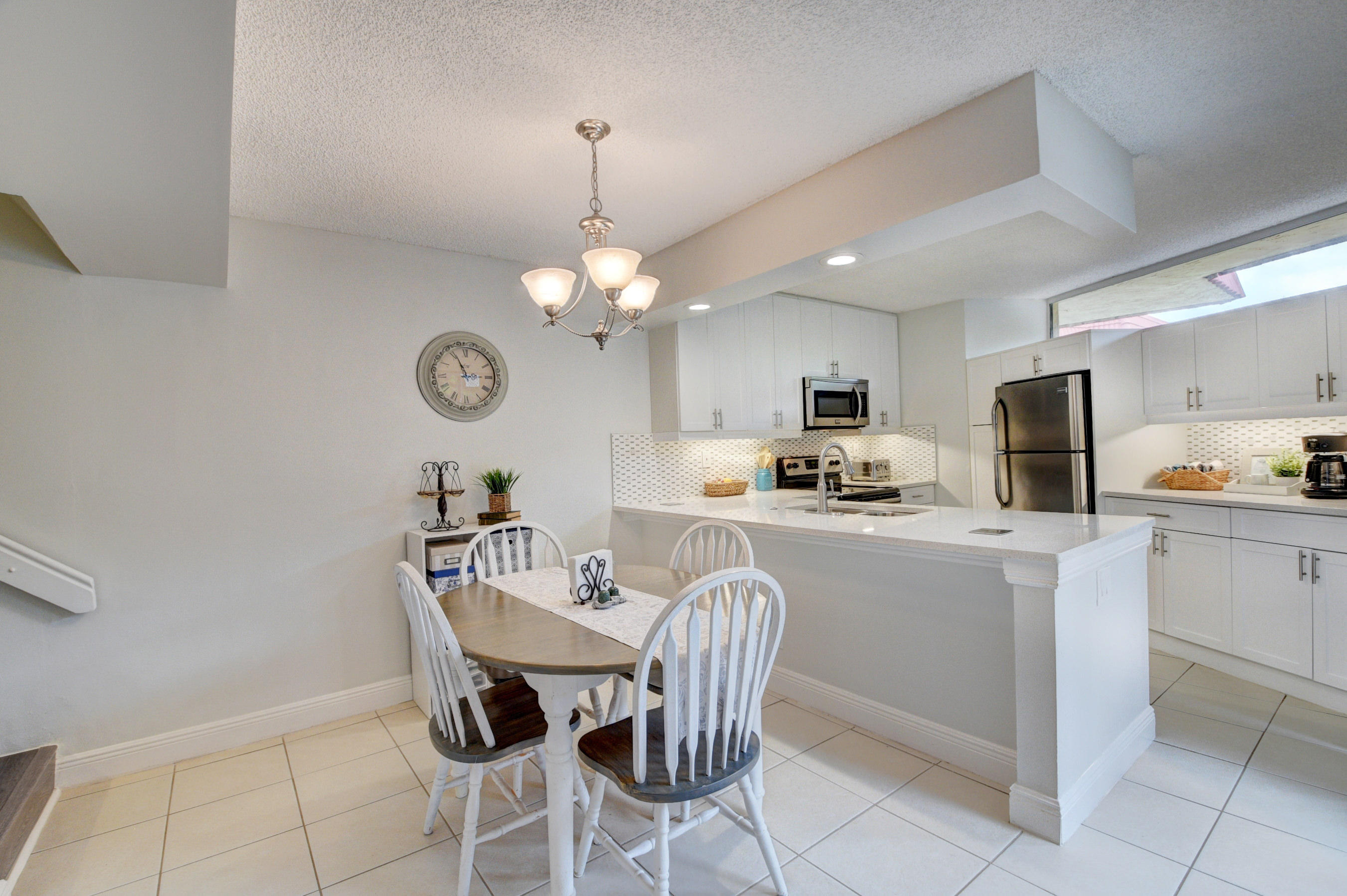 8393 Trent Court, Unit D Boca Raton, FL 33433 - Photo 10 of 38 Dining/kitchen