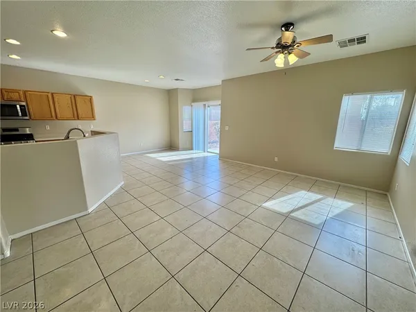 $2,100 | 3805 Hollycroft Drive, North Las Vegas, NV 89081