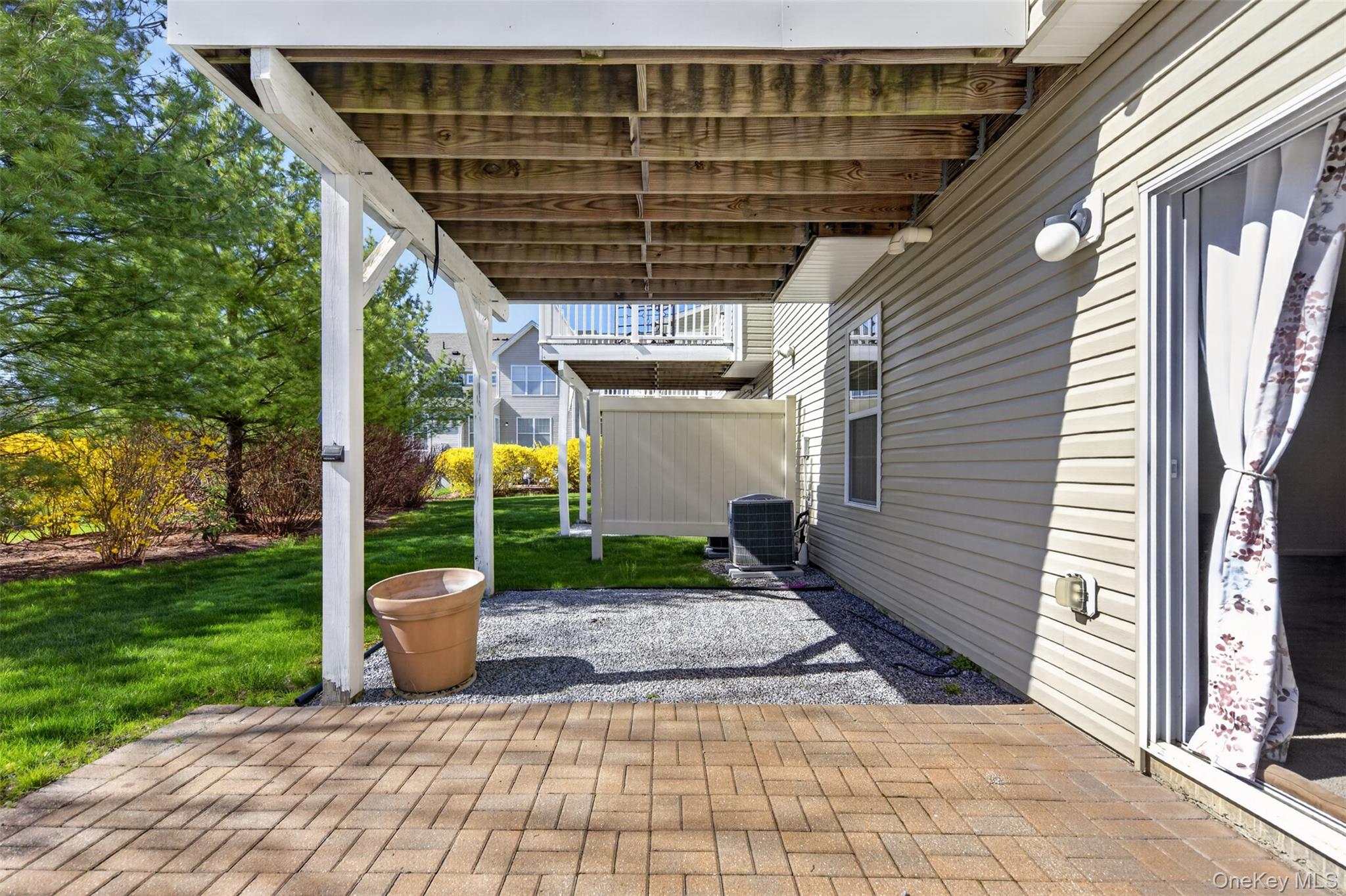 33 Pritchard Court Fishkill, NY 12524 - Photo 30 of 47 Brick Patio and back yard.