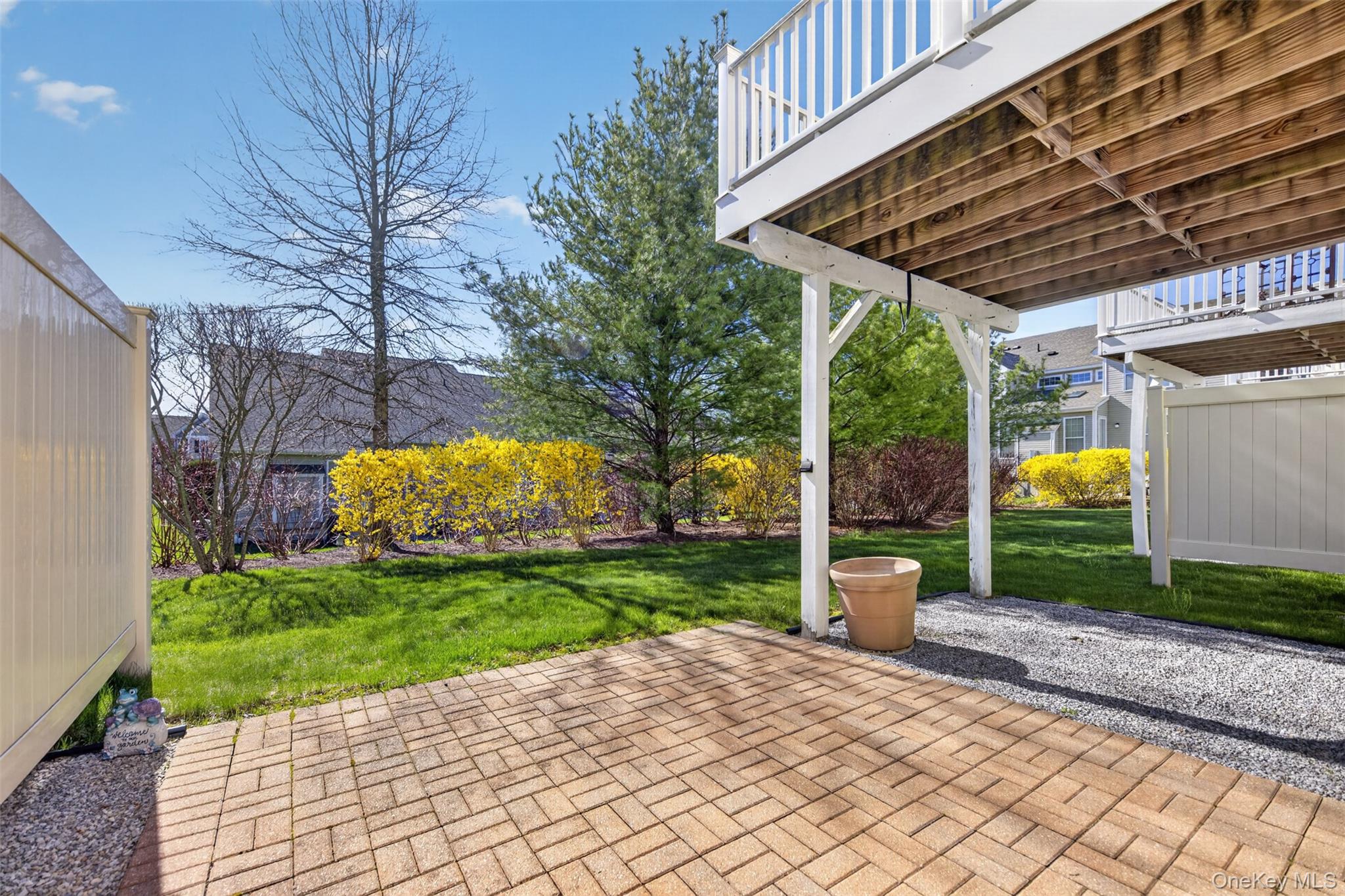33 Pritchard Court Fishkill, NY 12524 - Photo 31 of 47 Brick Patio and back yard.