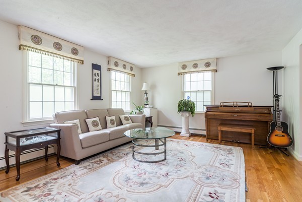 20 Ridge Road Newton, MA 02468 - Photo 3 of 23
