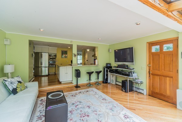 20 Ridge Road Newton, MA 02468 - Photo 9 of 23