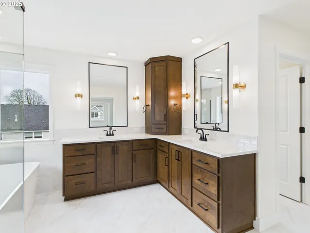 $1,149,900 | 1125 North 44th Place, Ridgefield, WA 98642