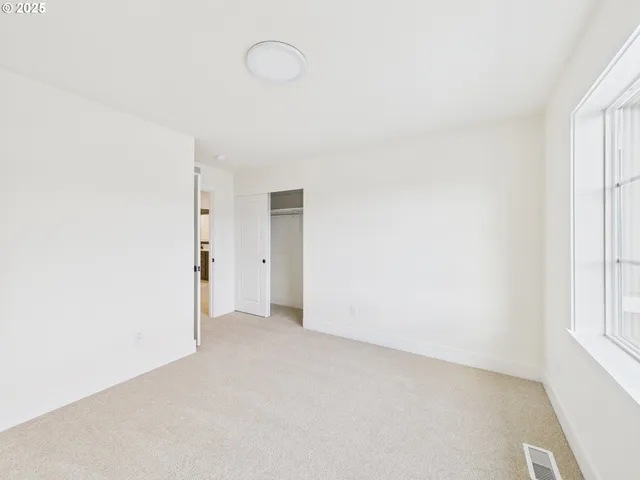 $1,149,900 | 1125 North 44th Place, Ridgefield, WA 98642