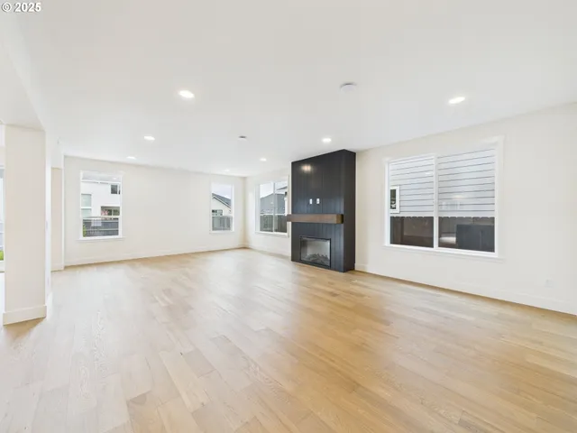 $1,149,900 | 1125 North 44th Place, Ridgefield, WA 98642