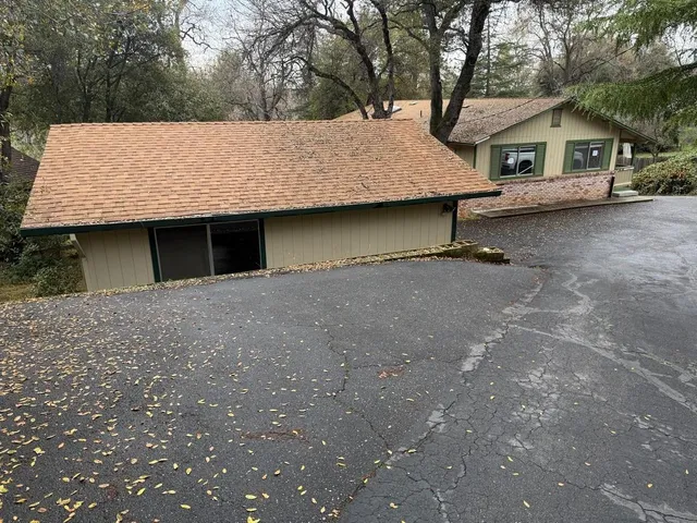 a view of a house with a garage