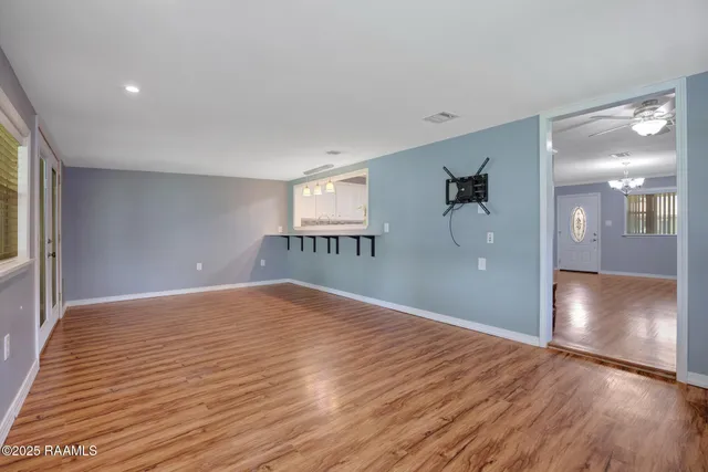 $170,000 | 309 Azalea Drive, New Iberia, LA 70563