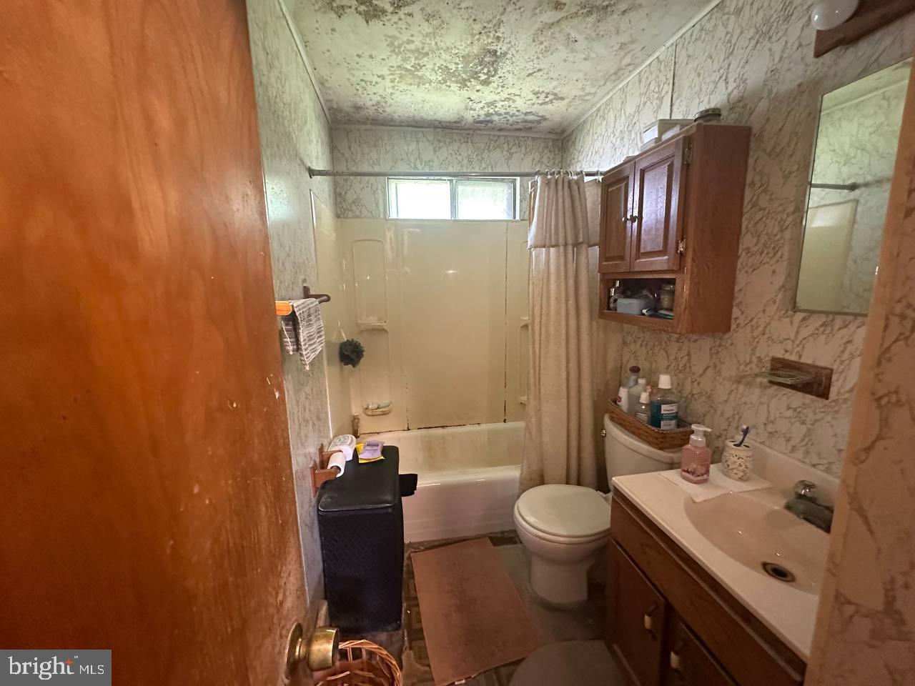 550 Colonial Manor Road North Huntingdon, PA 15642 - Photo 24 of 37