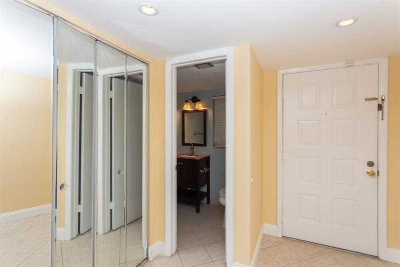 5200 Lake Loop Road Cooper City, FL 33330 - Photo 3 of 34 ENTRY