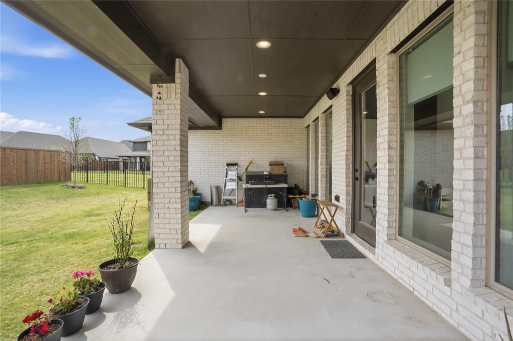 908 Maple Leaf Lane Haslet, TX 76052 - Photo 34 of 40 a view of living room with yard and furniture