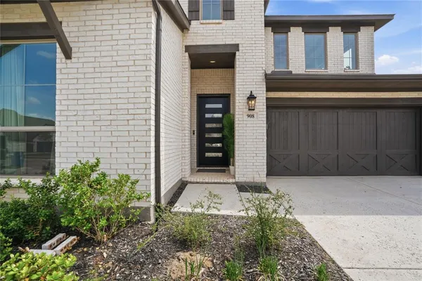 $3,300 | 908 Maple Leaf Lane, Haslet, TX 76052
