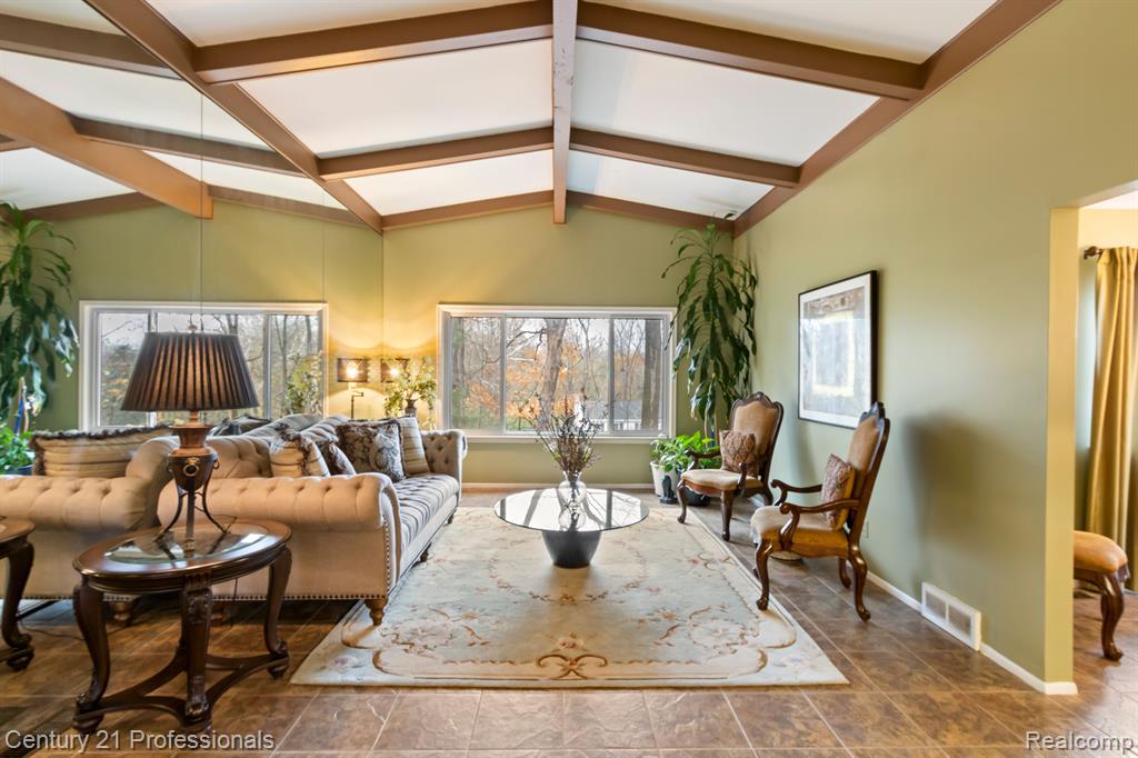 28664 West 12 Mile Road Farmington Hills, MI 48334 - Photo 4 of 49