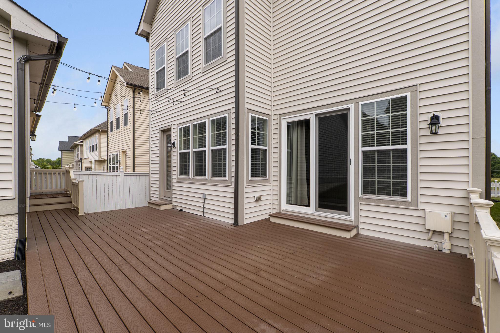 23902 Grapevine Ridge Terrace Clarksburg, MD 20871 - Photo 33 of 44 a view of a house with wooden floor