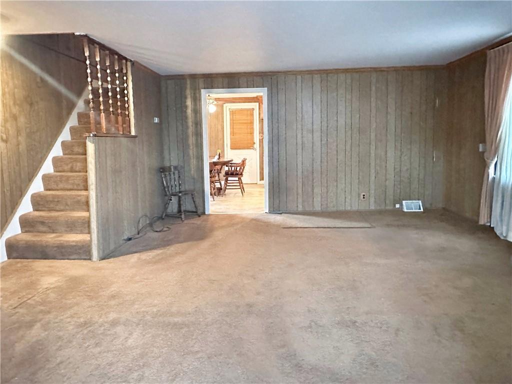 169 Spring Hill Road Aliquippa, PA 15001 - Photo 3 of 23 Gallery Image 3