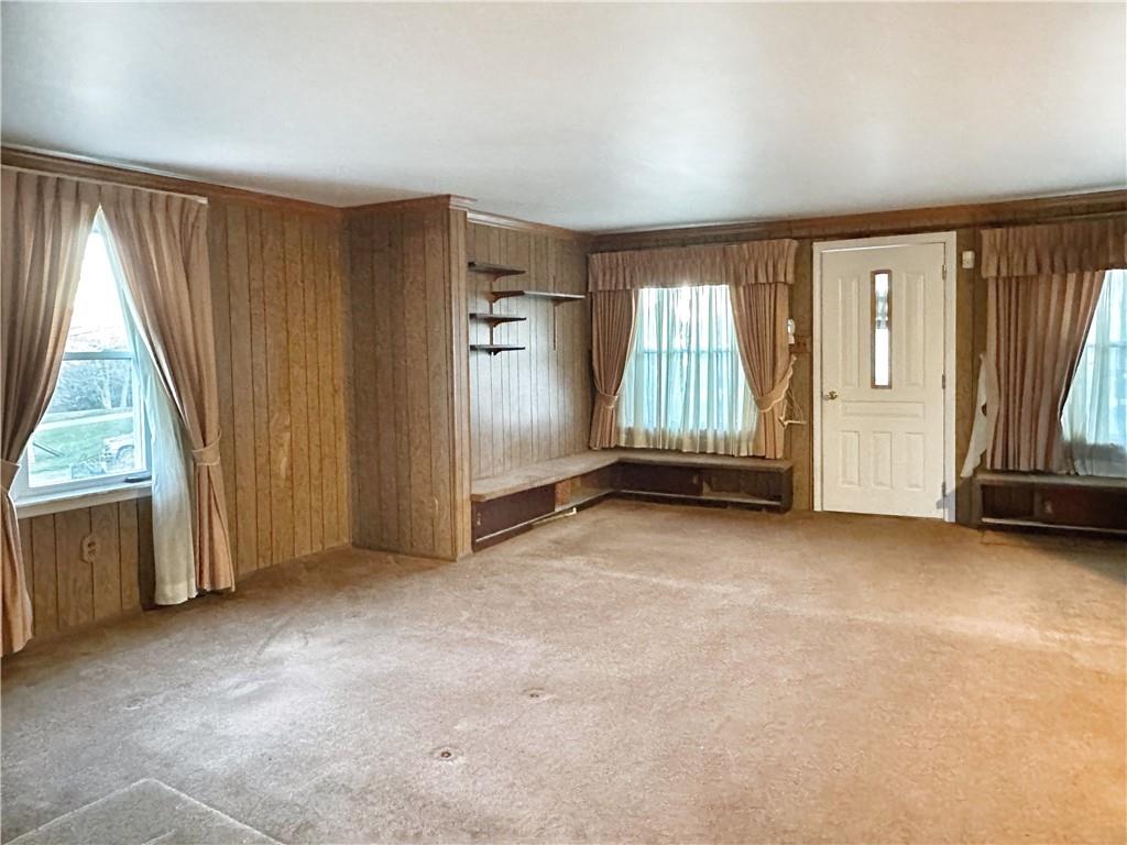 169 Spring Hill Road Aliquippa, PA 15001 - Photo 4 of 23 Gallery Image 4