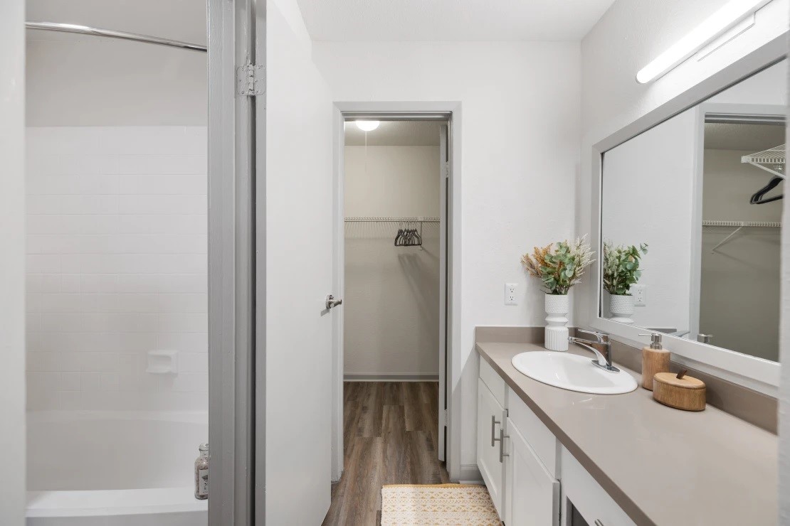 1888 Brittmoore Road, Unit 1439 Houston, TX 77043 - Photo 12 of 21