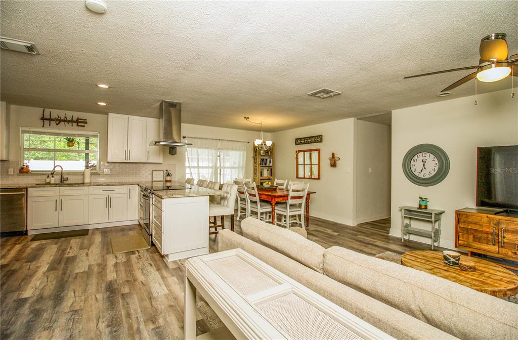 1529 Glastonberry Road Maitland, FL 32751 - Photo 2 of 23