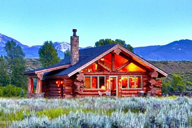 $6,975,000 | 10200 North West Meadow Road, Jackson, WY 83001