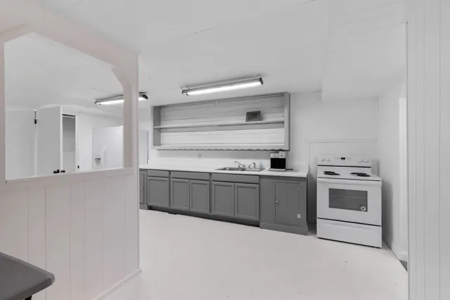 $362,400 | 1110 Harmon Creek Road, Eva, TN 38333