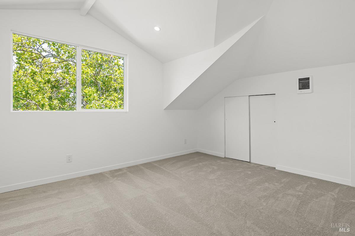 523 B Street San Rafael, CA 94901 - Photo 12 of 37 an empty room with a window