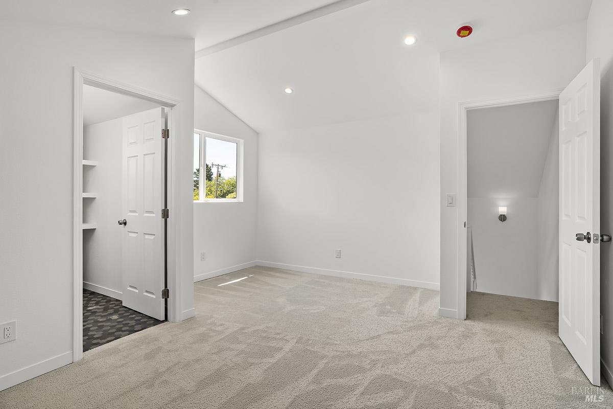 523 B Street San Rafael, CA 94901 - Photo 32 of 37 a view of an empty room