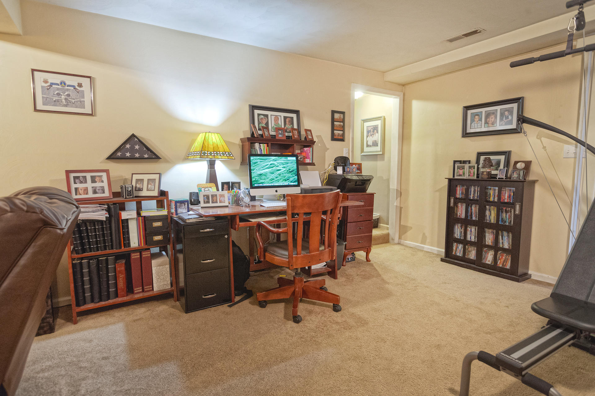 814 Ruddell Road Vinton, VA 24179 - Photo 19 of 24 Family Room