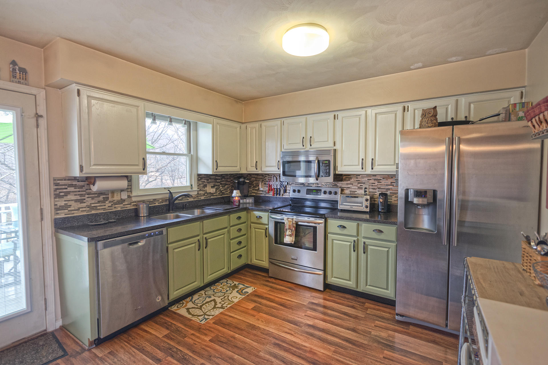 814 Ruddell Road Vinton, VA 24179 - Photo 5 of 24 Kitchen