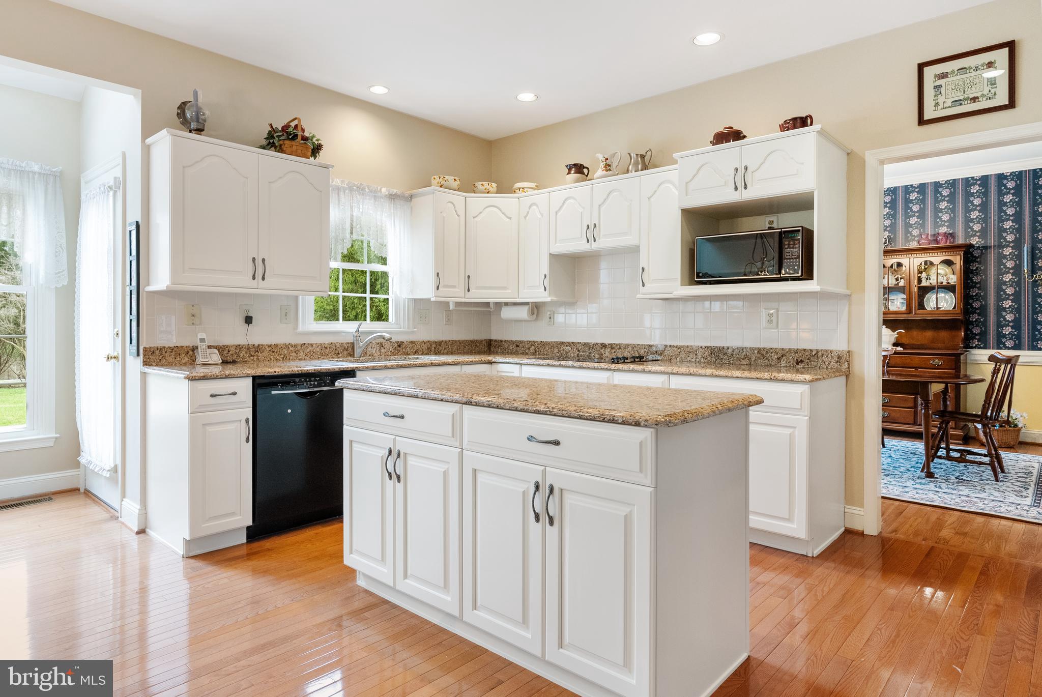 38 Craig Lane Malvern, PA 19355 - Photo 11 of 68 White Cabinetry
