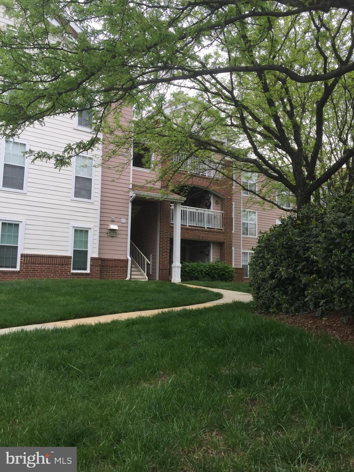 21029 Timber Ridge Terrace Ashburn, VA 20147 - Photo 1 of 2 Great location AND real close to shopping