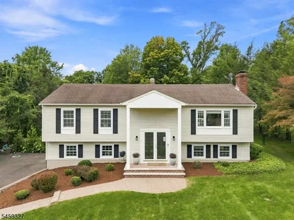 $799,000 | 10 Darlene Court, Randolph, NJ 07869