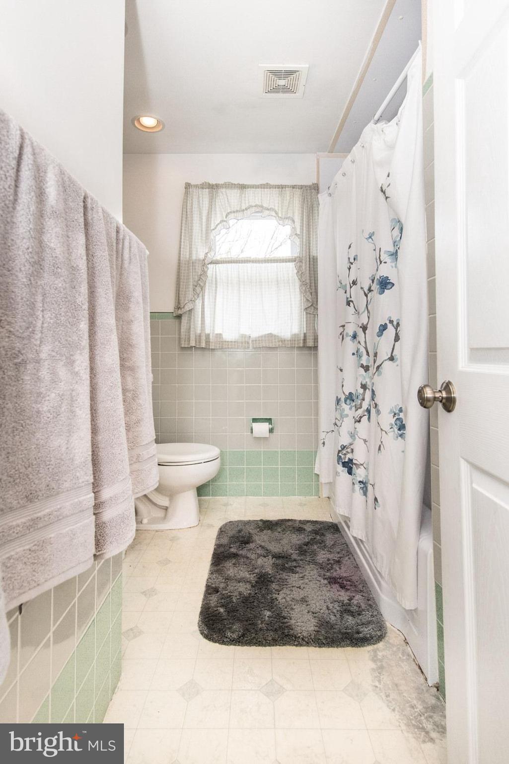 1145 County Line Road Huntingdon Valley, PA 19006 - Photo 28 of 53 Hall bath with linen closet