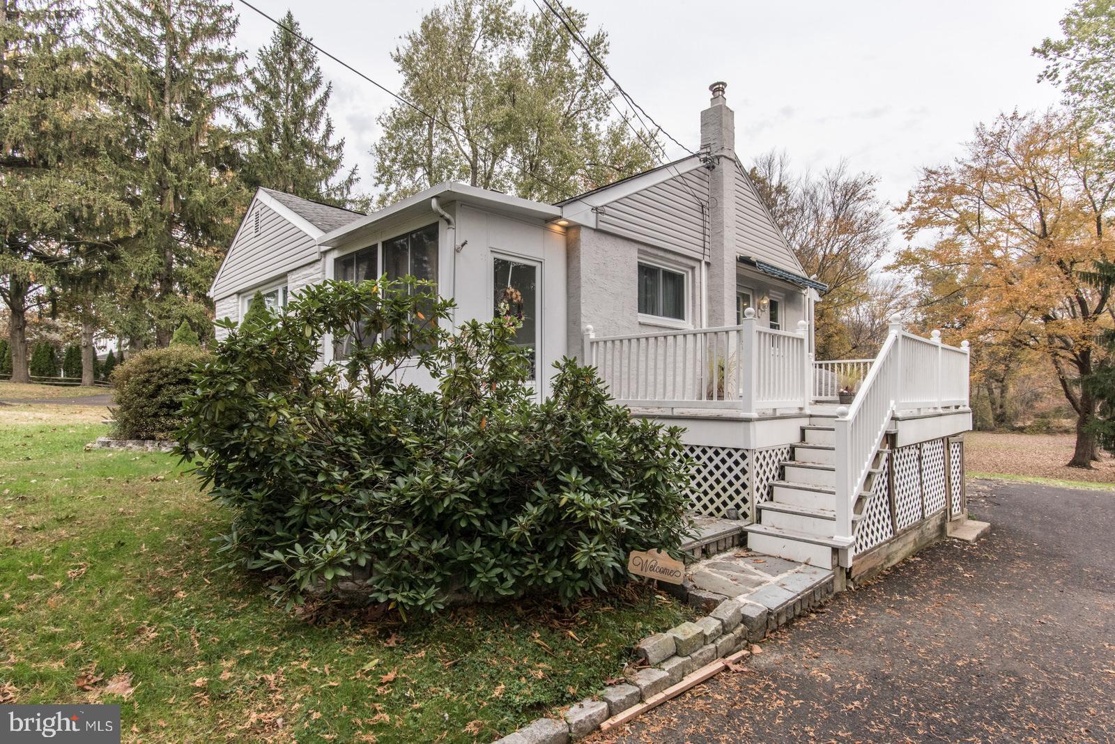 Side at driveway