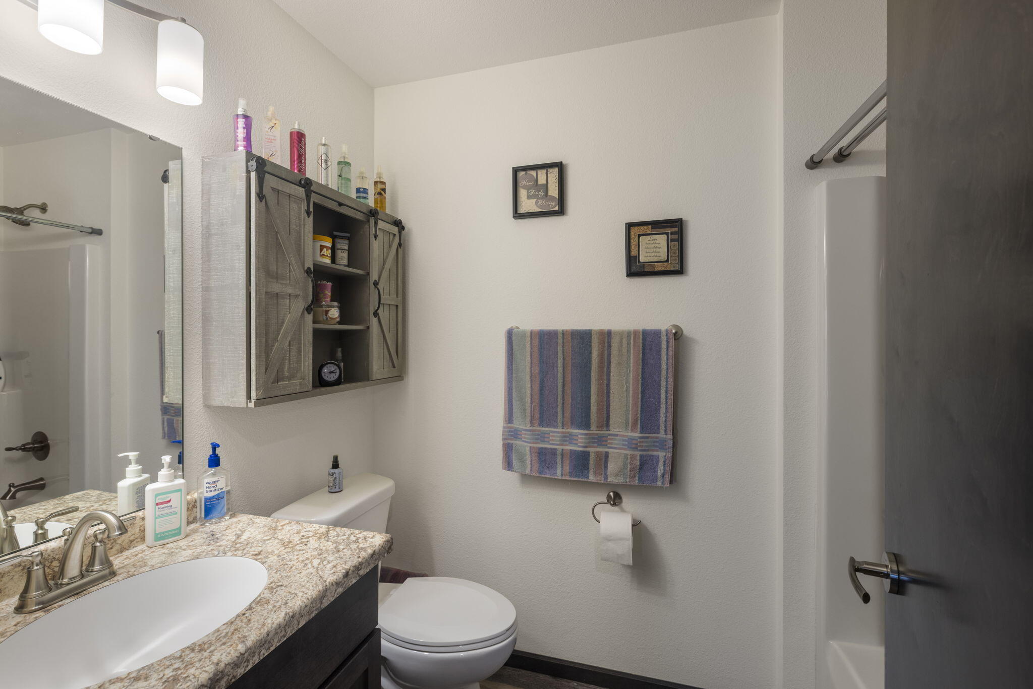 1115 Tamarack Street Delavan, WI 53115 - Photo 16 of 26 Main Bath