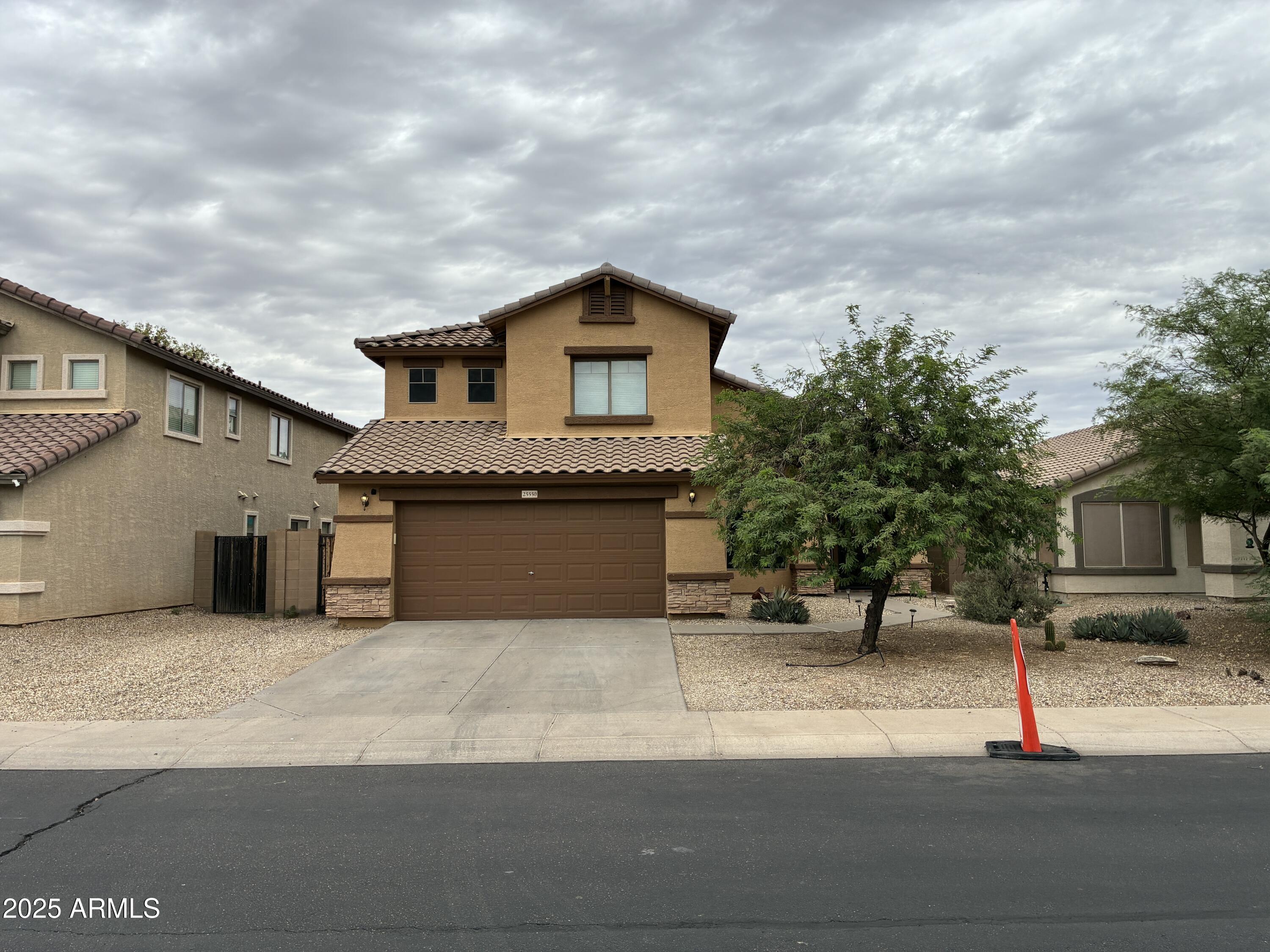 25550 West Pioneer Street Buckeye, AZ 85326 - Photo 2 of 40 IMG_7874