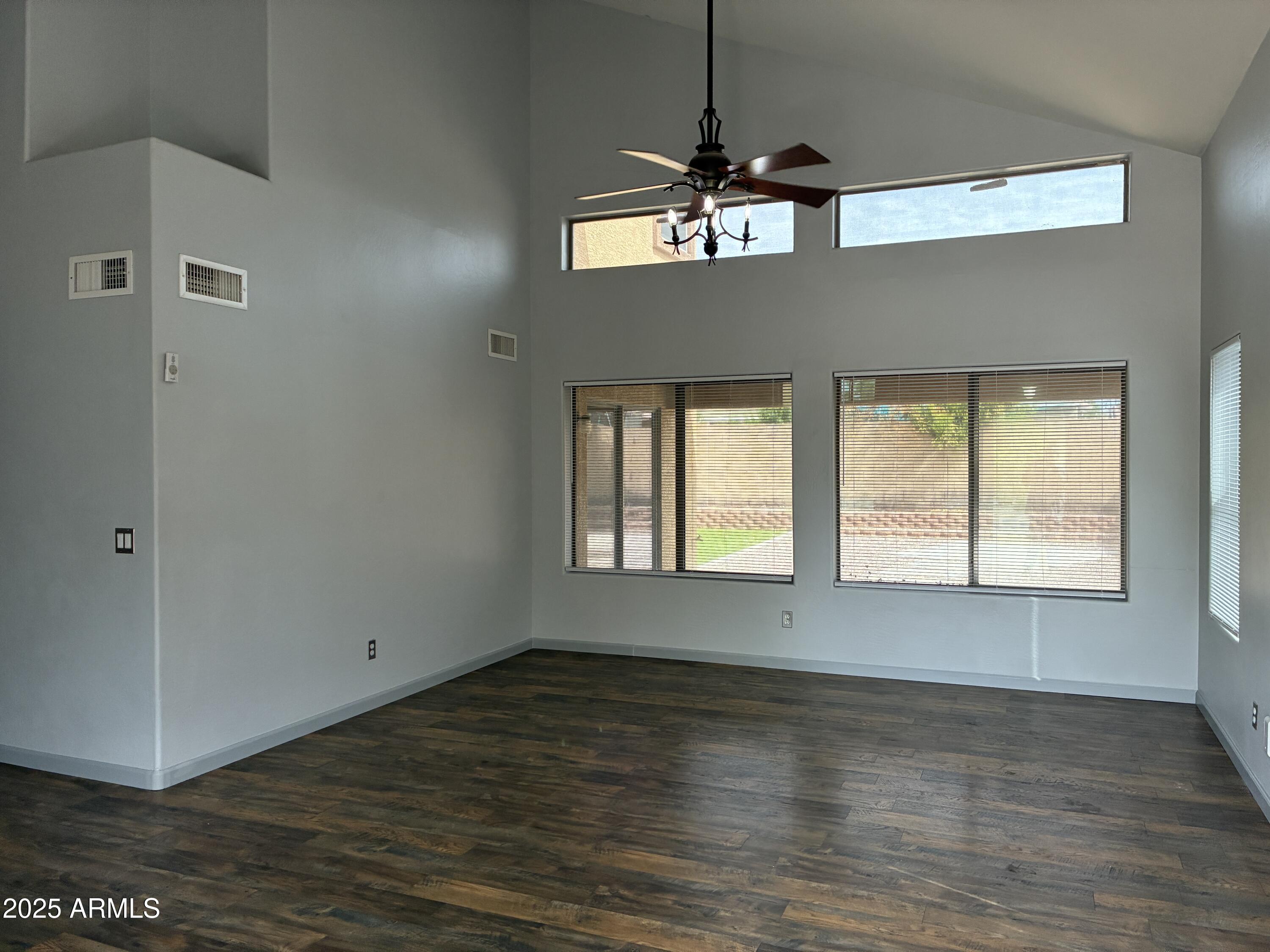 25550 West Pioneer Street Buckeye, AZ 85326 - Photo 4 of 40 IMG_7775