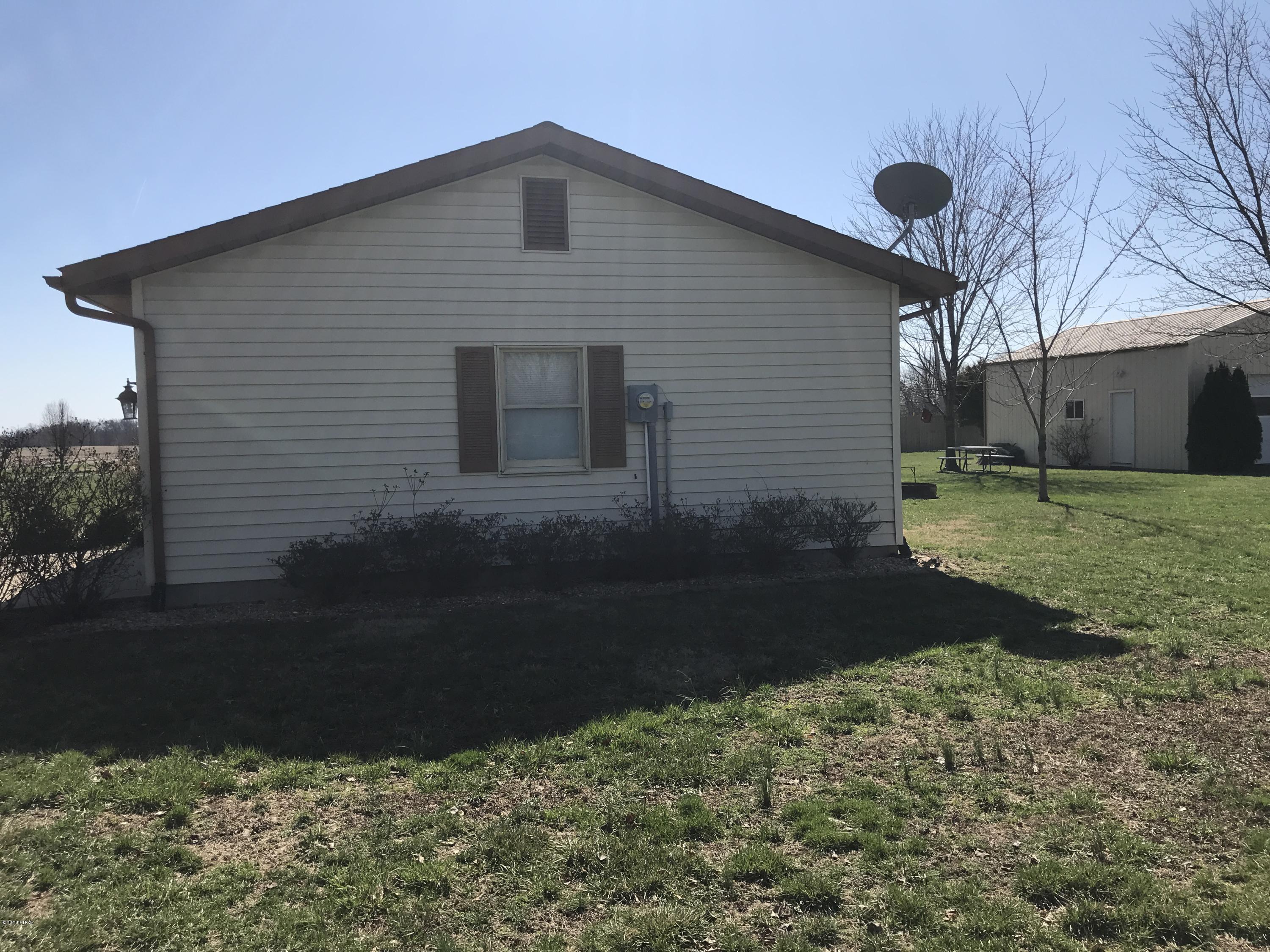 10 Foxfire Lane Raleigh, IL 62977 - Photo 10 of 35 Gallery Image 10
