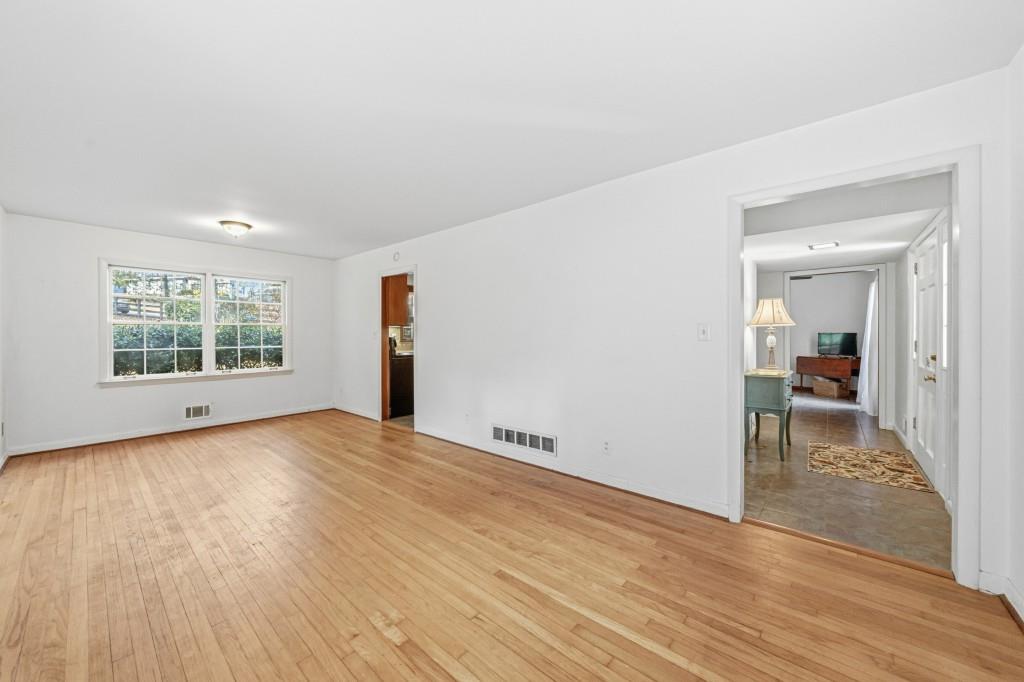 6570 Wright Road Northeast Atlanta, GA 30328 - Photo 13 of 47