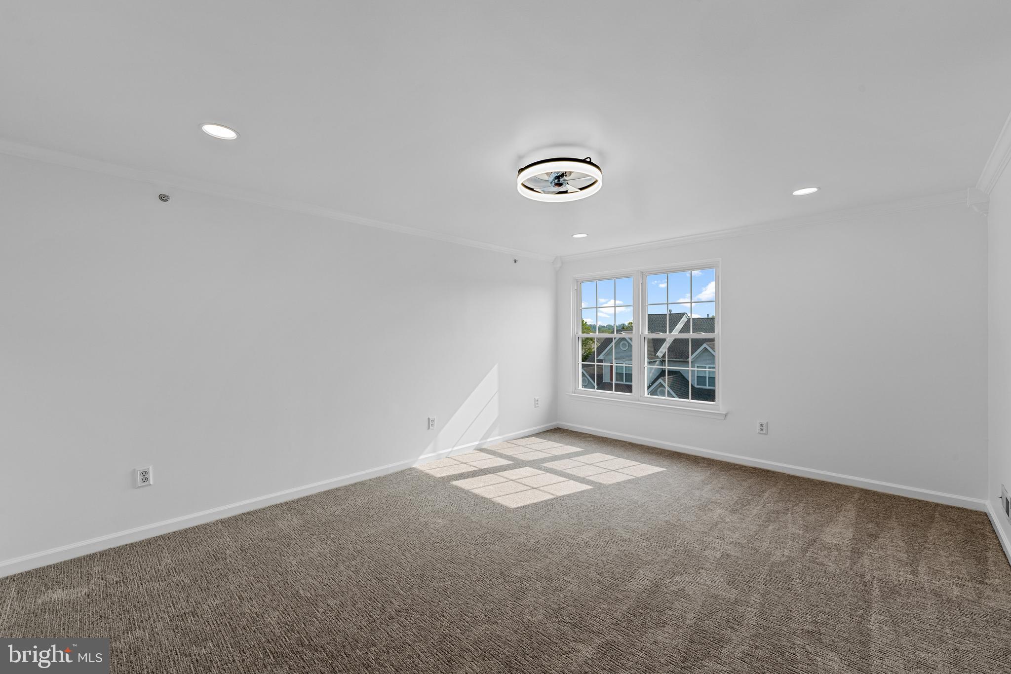 540 Eagle Court Jamison, PA 18929 - Photo 23 of 32 an empty room with windows