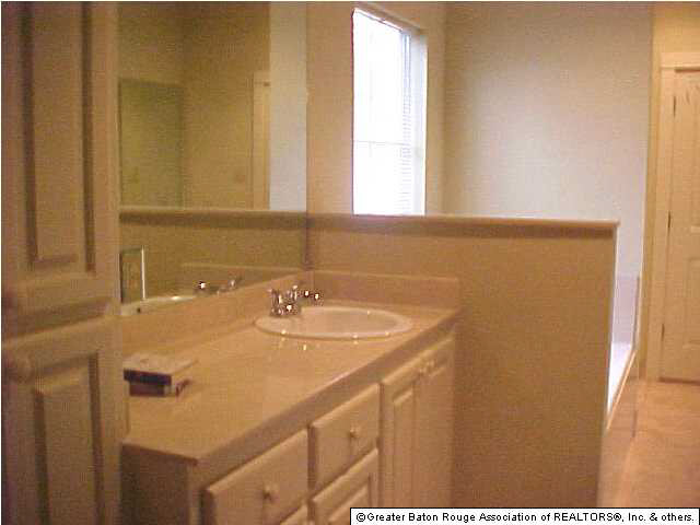 9116 Boone Avenue Baton Rouge, LA 70810 - Photo 8 of 11 Gallery Image 8