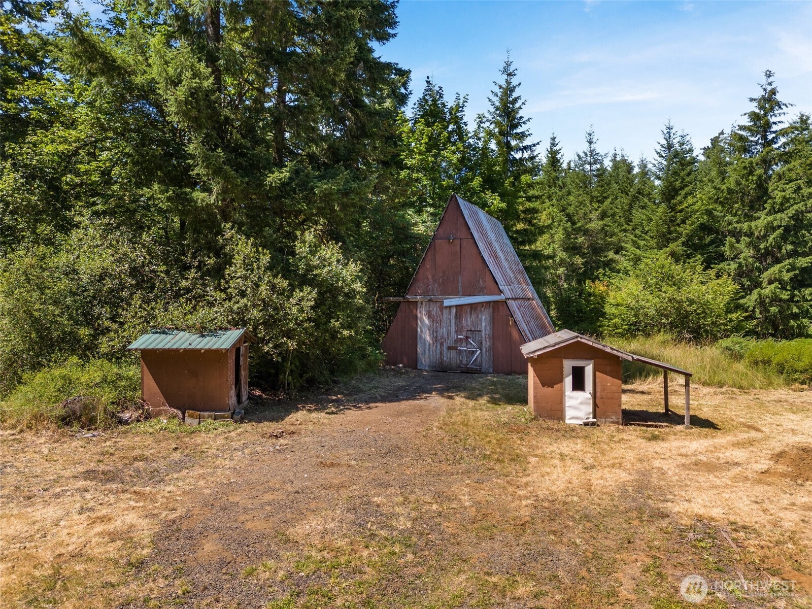 316 Leudinghaus Road Chehalis, WA 98532 - Photo 2 of 15 a view of a house with a yard