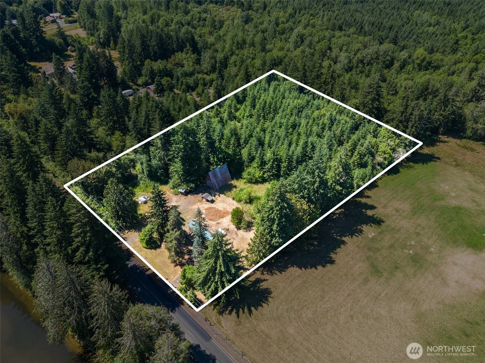 316 Leudinghaus Road Chehalis, WA 98532 - Photo 3 of 15 a wooden view of a staircase