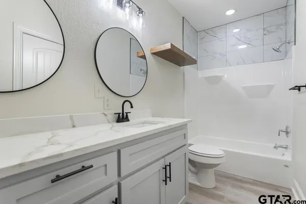 $269,900 | 1704 East Houston Street, Tyler, TX 75702