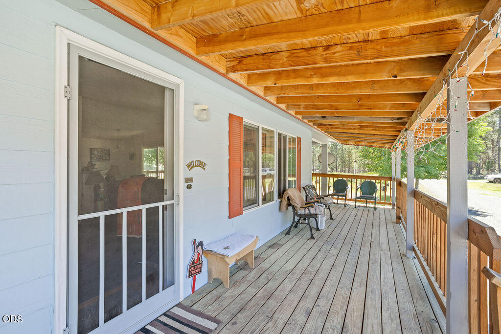 15688 Rim Drive La Pine, OR 97739 - Photo 9 of 28