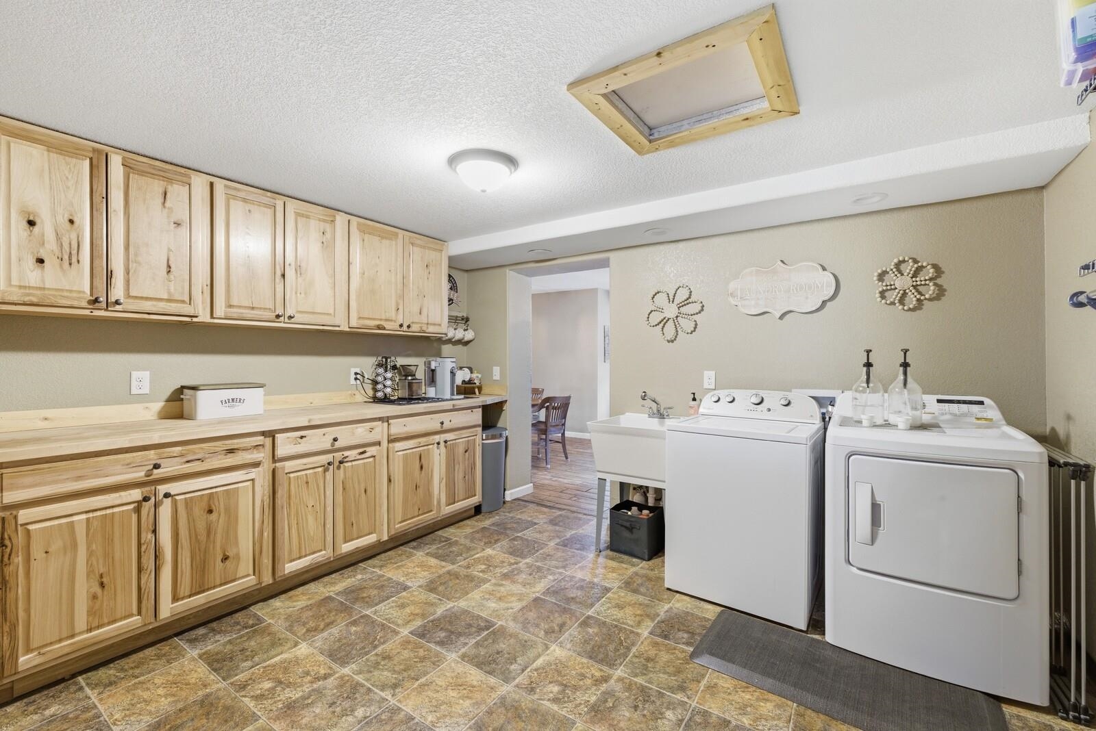 2230 River Meadows Road Casper, WY 82604 - Photo 11 of 30