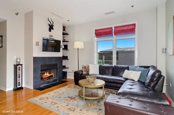 $4,200 | 600 West Drummond Place, Unit 413, Chicago, IL 60614
