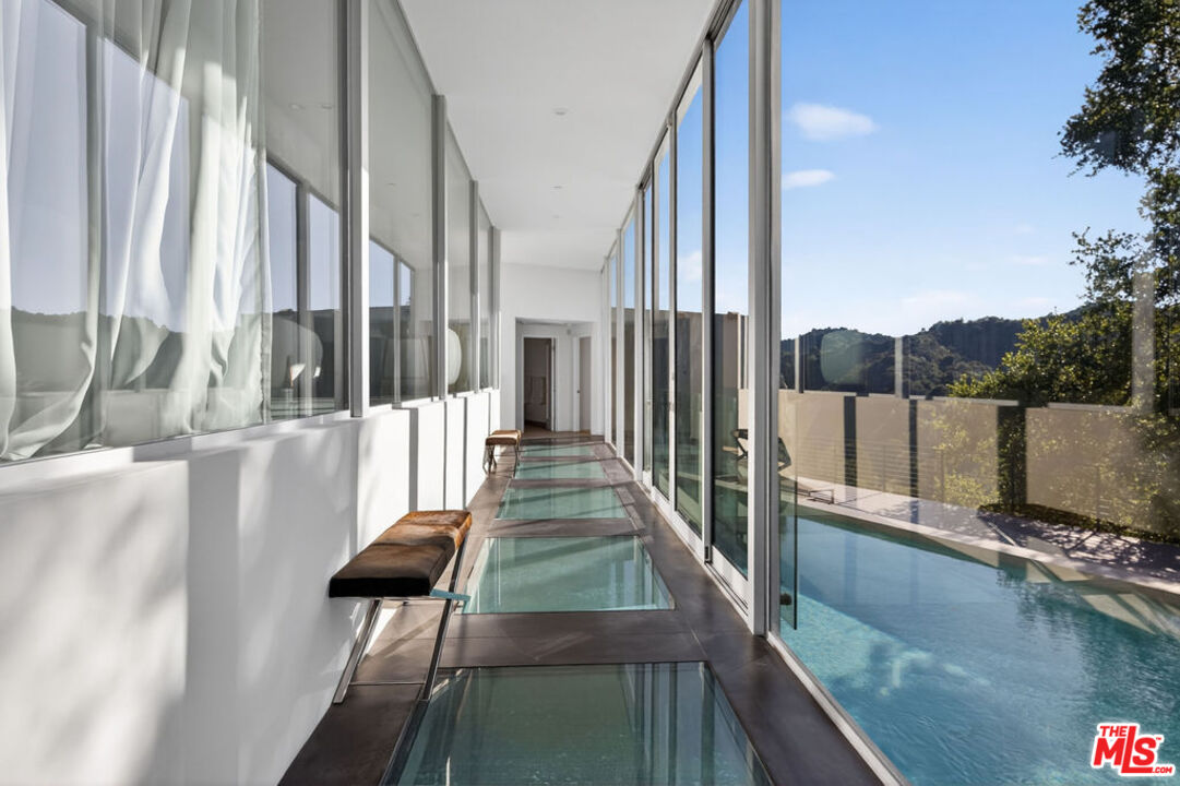 9716 Oak Pass Road Beverly Hills, CA 90210 - Photo 22 of 73