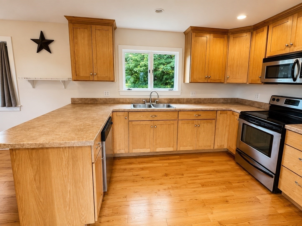 20 Cross Road Bernardston, MA 01337 - Photo 10 of 40