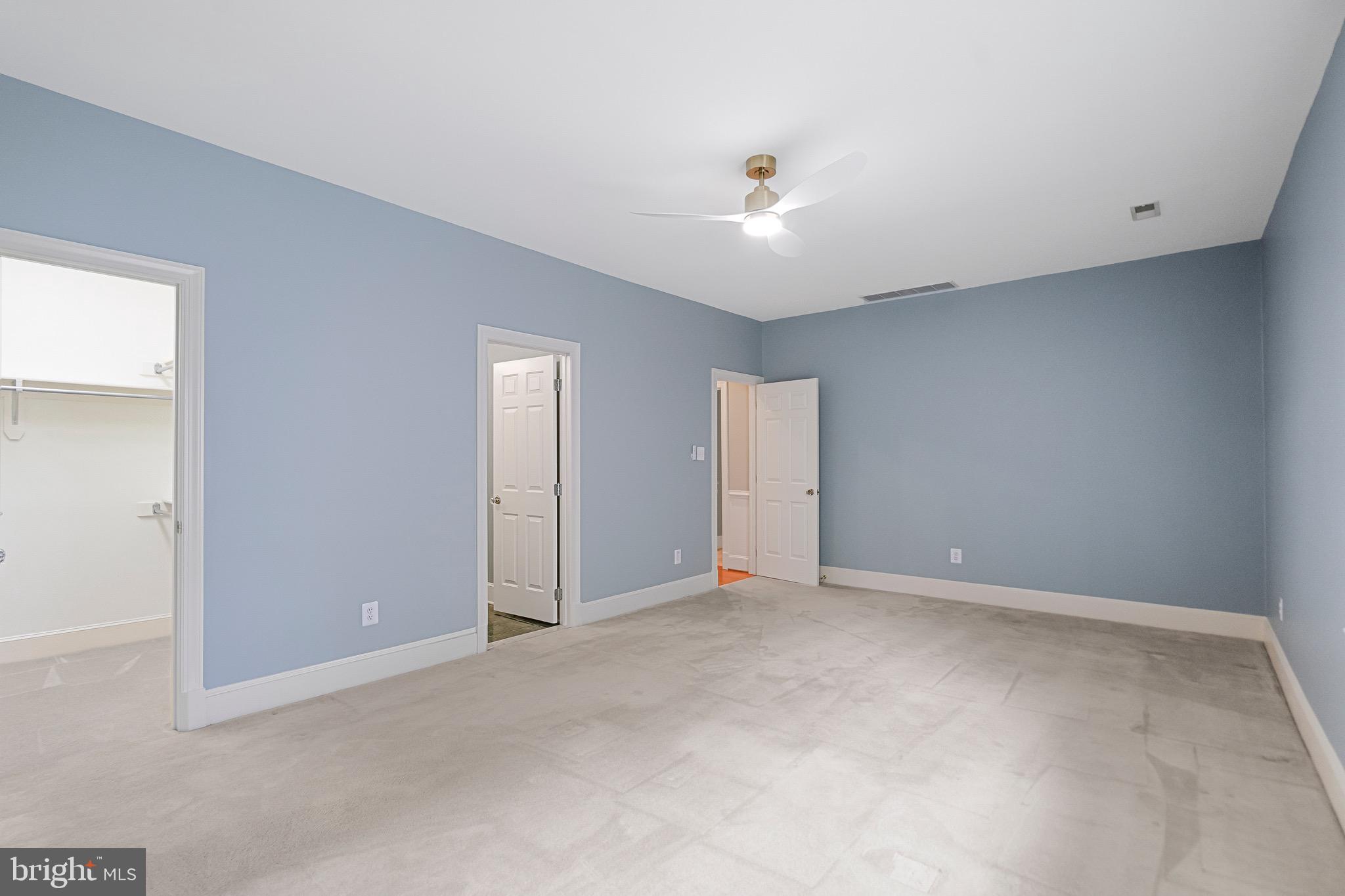 965 St Stephens Church Road Gambrills, MD 21054 - Photo 24 of 43 an empty room with a natural light