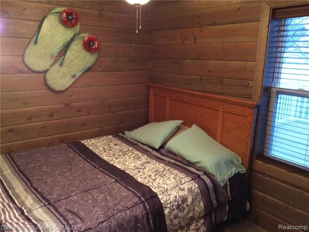 8592 Crescent Beach Road Pigeon, MI 48755 - Photo 13 of 20 8592CrescentBeachBed4.jpg